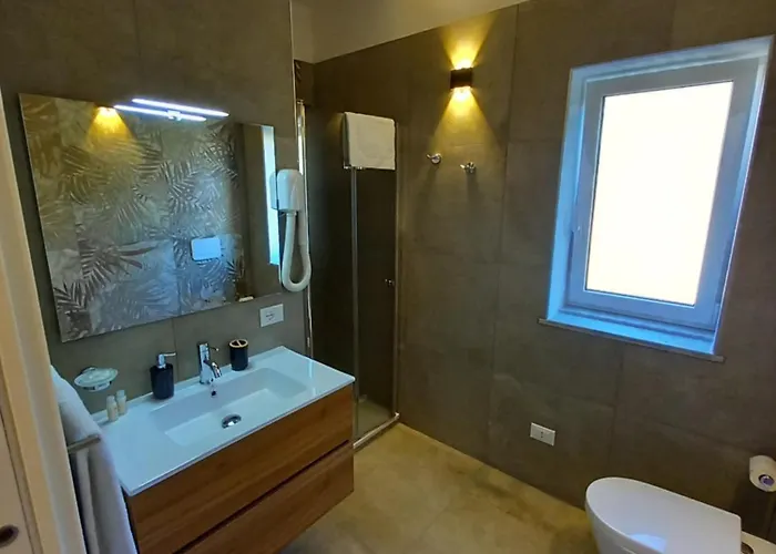 Πανσιόν Holidays 4*