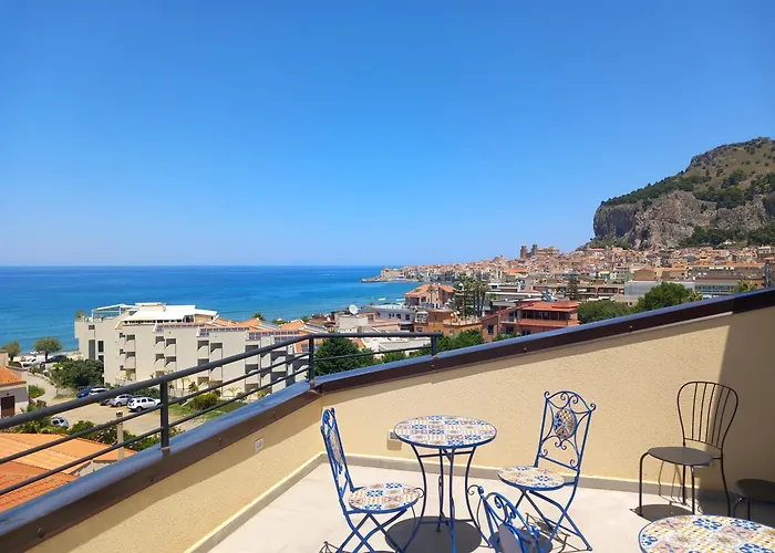 Holidays 4* Cefalù