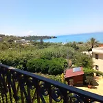 Holidays 4*