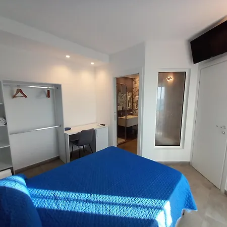 Guest house Holidays